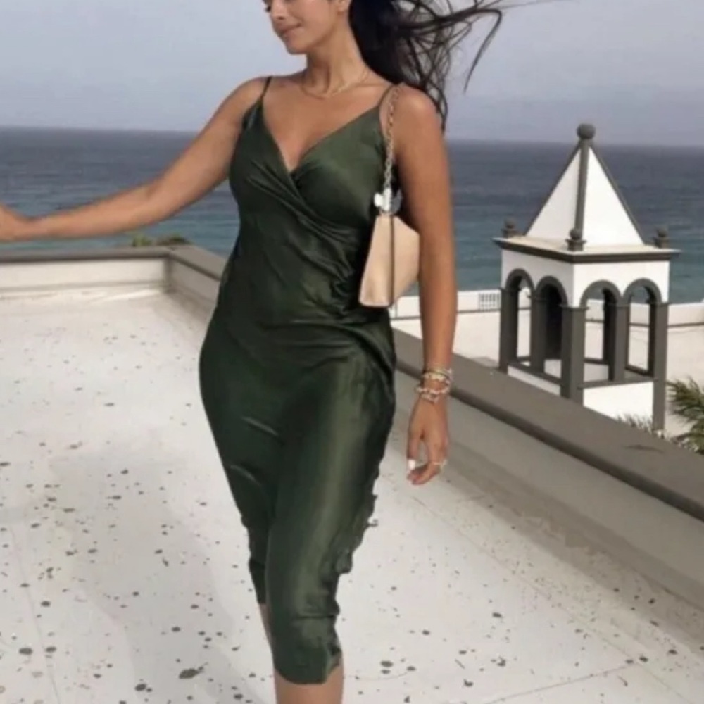 ZARA women's Green Midi Dress with Wrap Neckline Size Small NWT